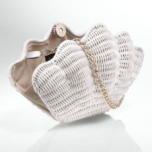 Talbots white wicker seashell clutch